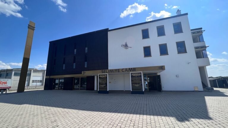 joinhalal_ditib_Selimiye_cami_Deggendorf_.jpg
